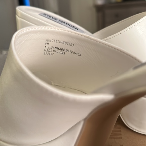 Steve Madden Jungle White Platform - Picture 3 of 3